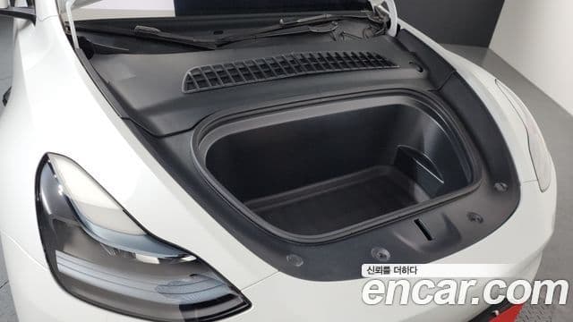 Tesla модель Y, 2025 6