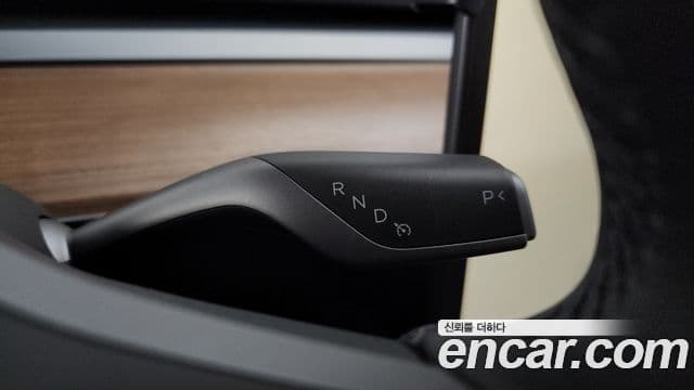 Tesla модель Y, 2025 9