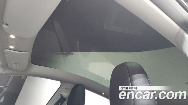 Tesla модель Y, 2025 19