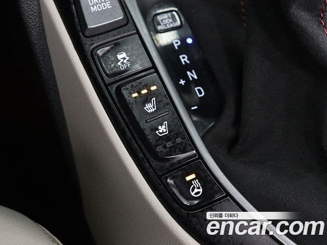 Hyundai Veloster (JS) Core, 2018 10