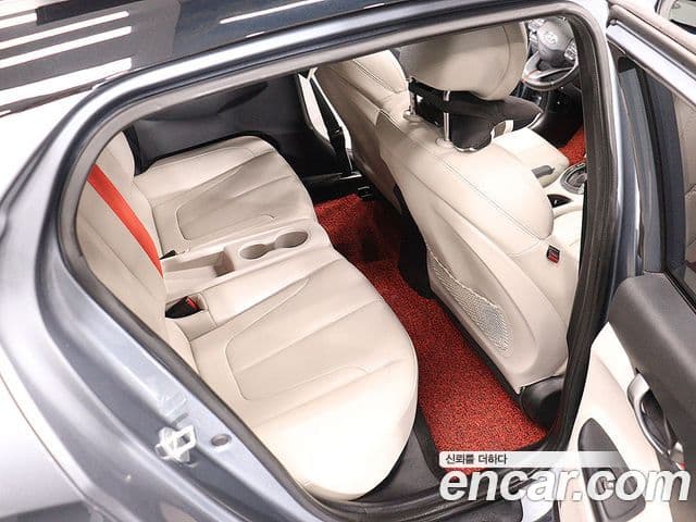 Hyundai Veloster (JS) Core, 2018 17