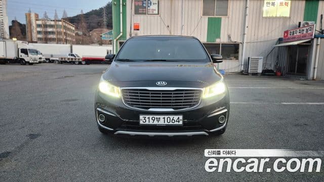 Kia All New Carnival Prestige, 2017 1