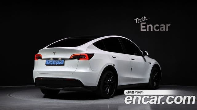 Tesla модель Y Long Range, 2022 2