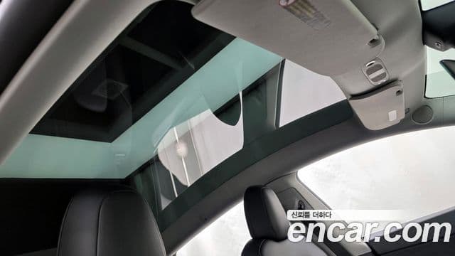 Tesla модель Y Long Range, 2022 17