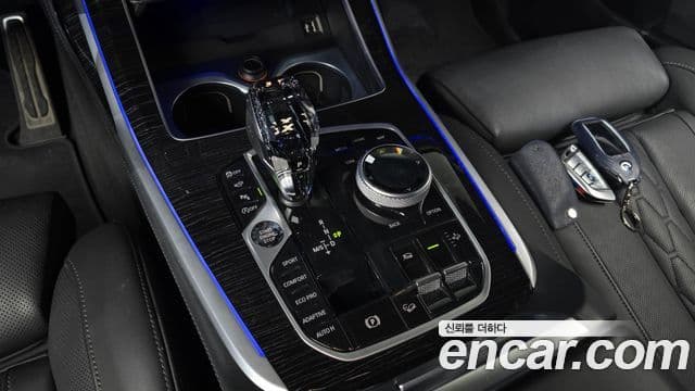 BMW X7 (G07) xDrive 40i M Sport 6인승, 2022 9