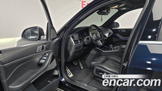 BMW X7 (G07) xDrive 40i M Sport 6인승, 2022 10