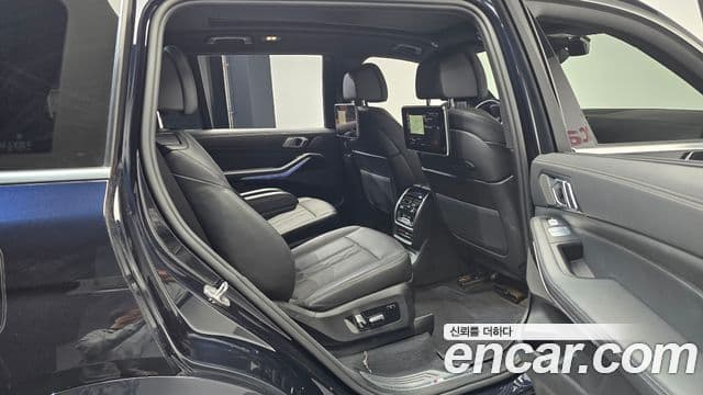 BMW X7 (G07) xDrive 40i M Sport 6인승, 2022 12