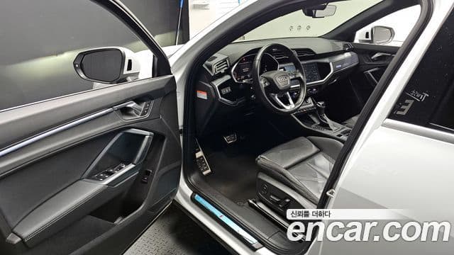 Audi Q3 (F3) 35 TDI Premium Sportback, 2020 10