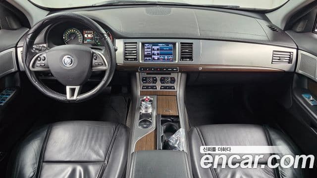 Jaguar New XF X250, 2012 7