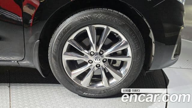 Kia The / новый New Carnival President, 2020 все фото