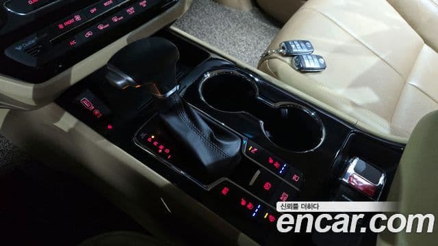 Kia The / новый New Carnival President, 2020 9