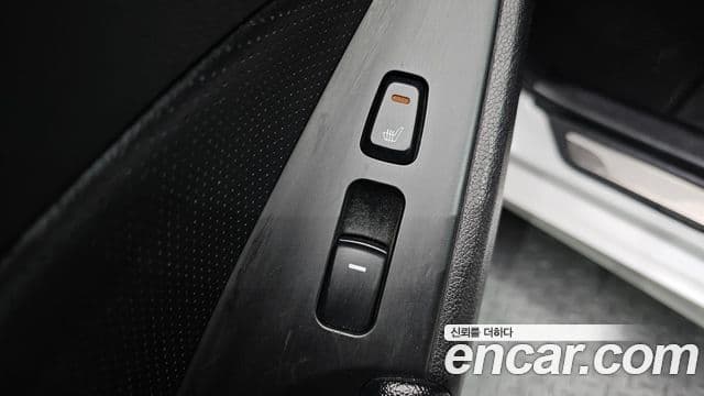 Hyundai YF Sonata LPI Premier(для людей с инвалидностью), 2012 16