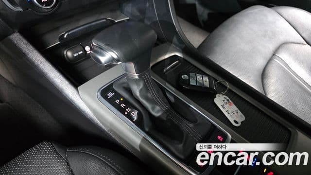 Kia K5 2세대 Signature, 2017 9