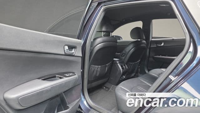 Kia K5 2세대 Signature, 2017 17