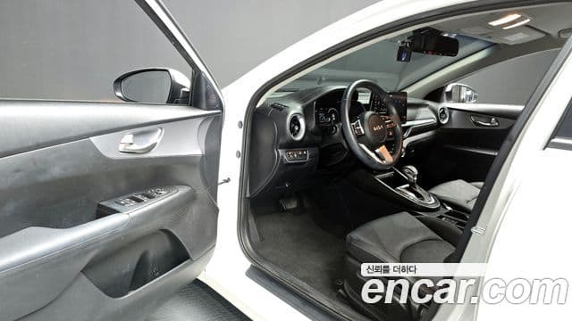 Kia The / новый New K3 2세대 Prestige, 2022 11