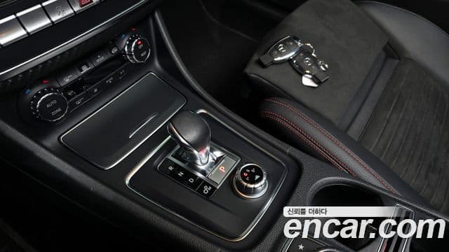 Mercedes-Benz A-класс W176 A45 AMG 4MATIC, 2018 9