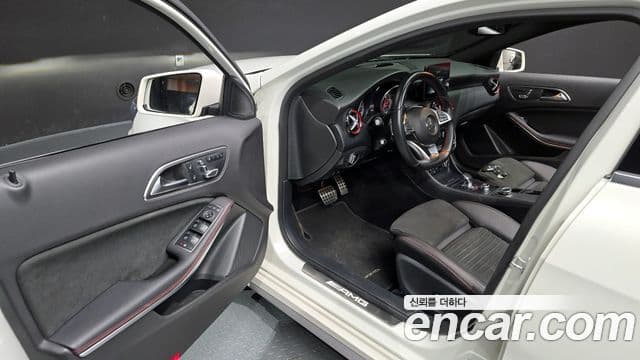 Mercedes-Benz A-класс W176 A45 AMG 4MATIC, 2018 10