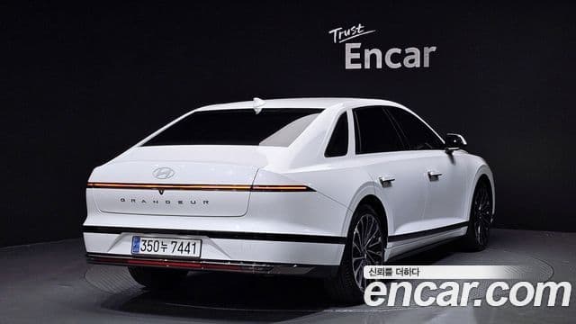 Hyundai Grandeur гибрид (GN7) Calligraphy, 2025 2