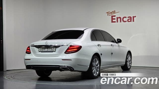 Mercedes-Benz E-класс W213 Exclusive, 2019 2