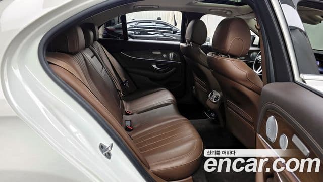 Mercedes-Benz E-класс W213 Exclusive, 2019 12