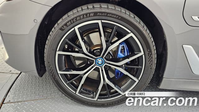 BMW 5시리즈 (G30) 530e M Sport, 2022 все фото
