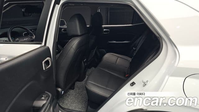 Hyundai Venue Premium, 2023 12