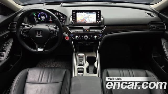 Honda Accord 10세대 2.0 гибрид Туринг (Touring), 2022 7