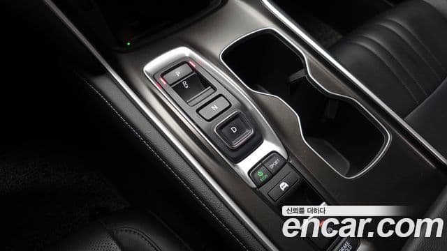 Honda Accord 10세대 2.0 гибрид Туринг (Touring), 2022 9