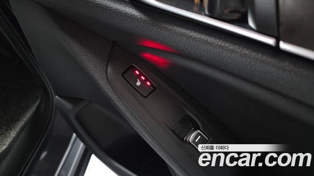 Honda Accord 10세대 2.0 гибрид Туринг (Touring), 2022 19