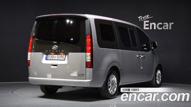 Hyundai Staria Modern, 2025 2