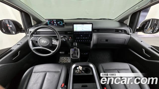 Hyundai Staria Modern, 2025 7