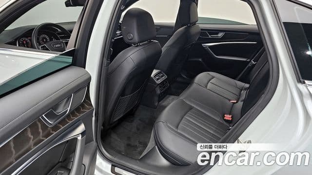 Audi A6 (C8) Premium, 2023 11