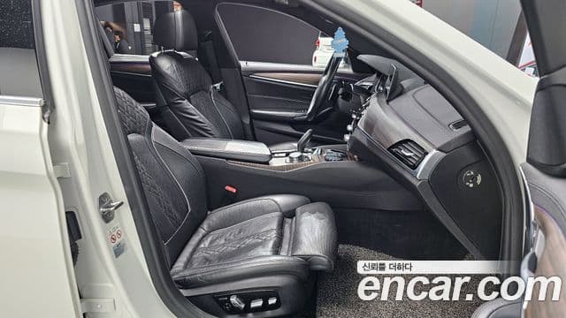 BMW 5시리즈 (G30) 520d xDrive M Sport Plus, 2018 10