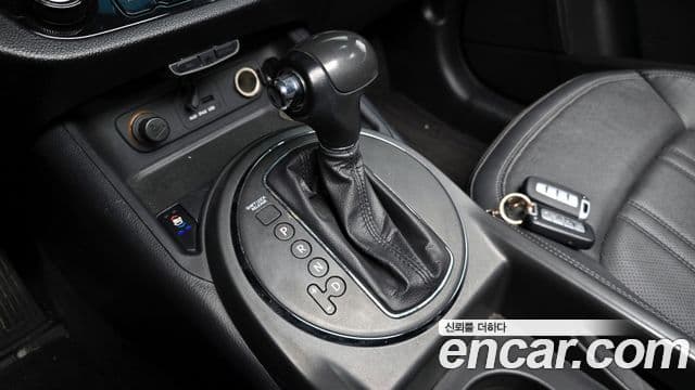 Kia Sportage R топовая версия, 2012 9