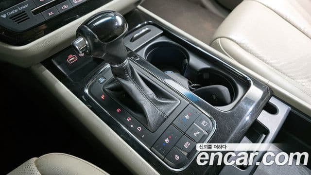 Kia All New Carnival Noblesse, 2016 9