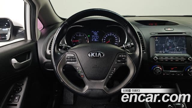 Kia K3 Trendy, 2014 13