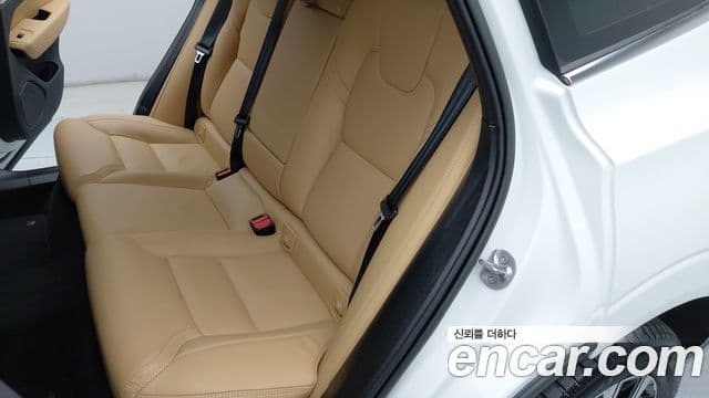 Volvo XC60 2세대 B5 Ultimate Bright, 2023 6