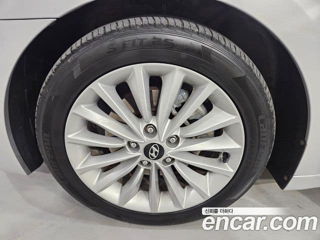 Hyundai i40 살룬 Smart, 2013 7