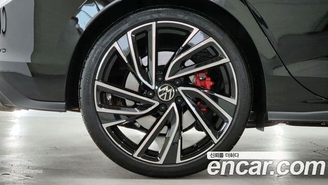Volkswagen Гольф 8세대 2.0 GTI, 2024 все фото