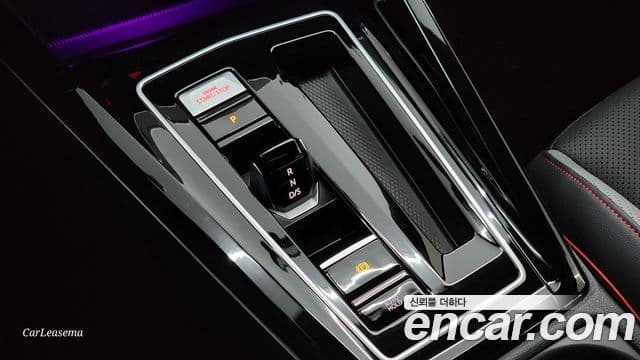 Volkswagen Гольф 8세대 2.0 GTI, 2024 8