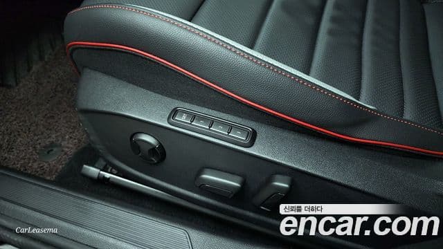 Volkswagen Гольф 8세대 2.0 GTI, 2024 18