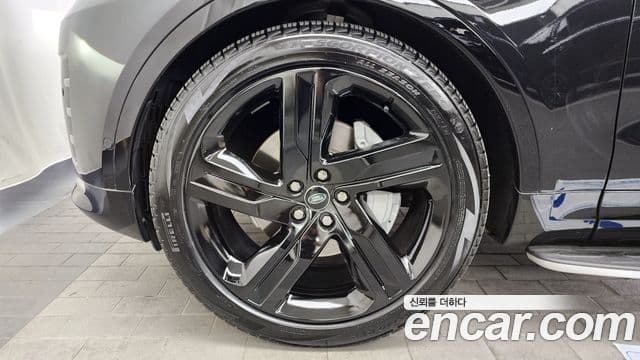 Land Rover Discovery 5 D300 Dynamic HSE, 2024 все фото