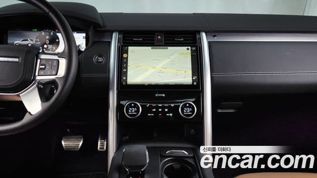 Land Rover Discovery 5 D300 Dynamic HSE, 2024 14