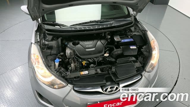 Hyundai Avante MD M16 GDI Deluxe, 2012 6