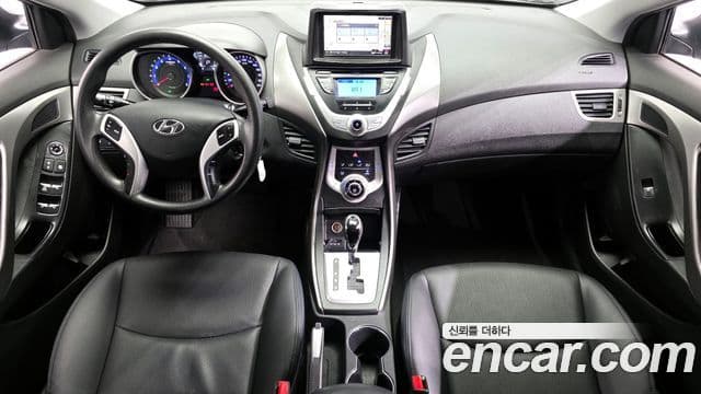 Hyundai Avante MD M16 GDI Deluxe, 2012 7