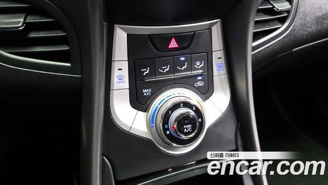 Hyundai Avante MD M16 GDI Deluxe, 2012 17