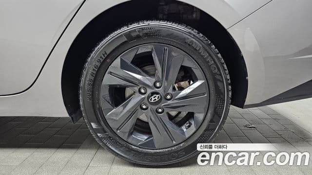 Hyundai Avante гибрид (CN7) Modern, 2022 все фото