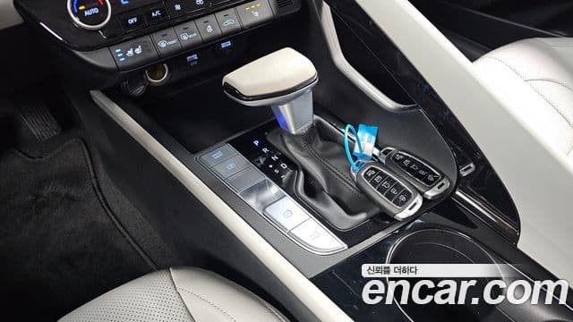 Hyundai Avante гибрид (CN7) Modern, 2022 9