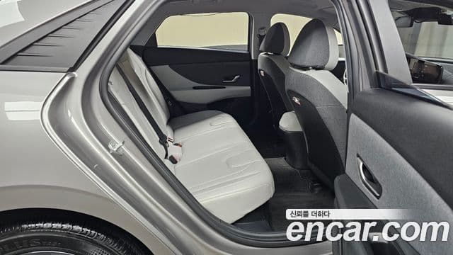 Hyundai Avante гибрид (CN7) Modern, 2022 12