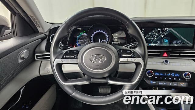 Hyundai Avante гибрид (CN7) Modern, 2022 13
